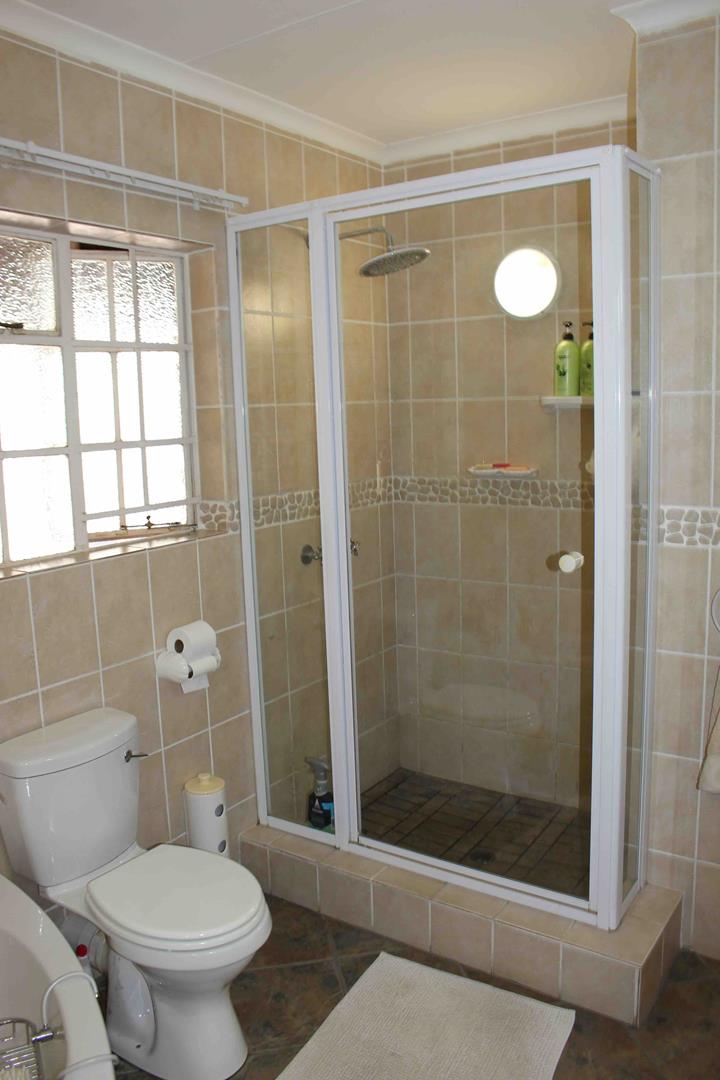 5 Bedroom Property for Sale in Oranjeville Free State